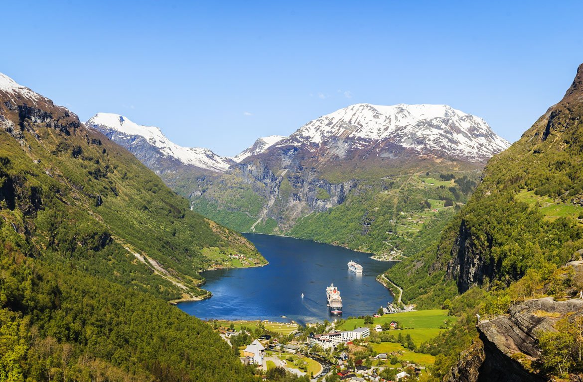 Cruzeiro no fiorde de Geiranger, Noruega