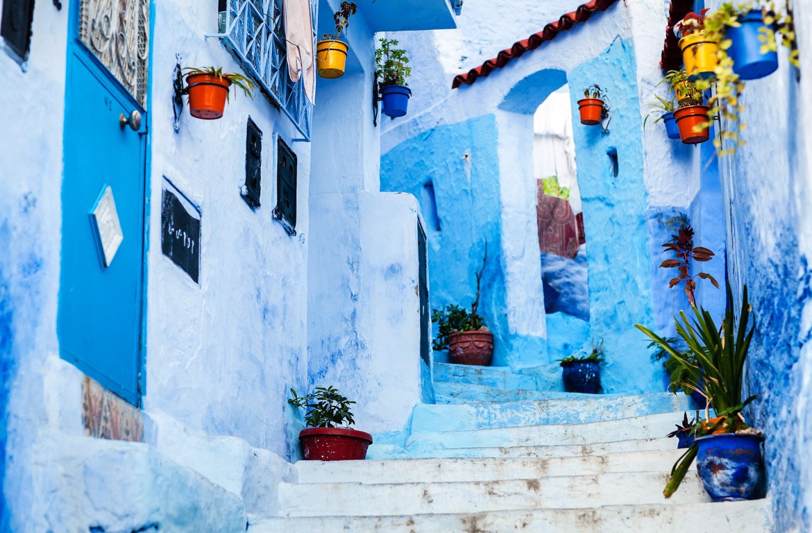 Ruelas pintadas de azul, Chefchaouen, Marrocos.