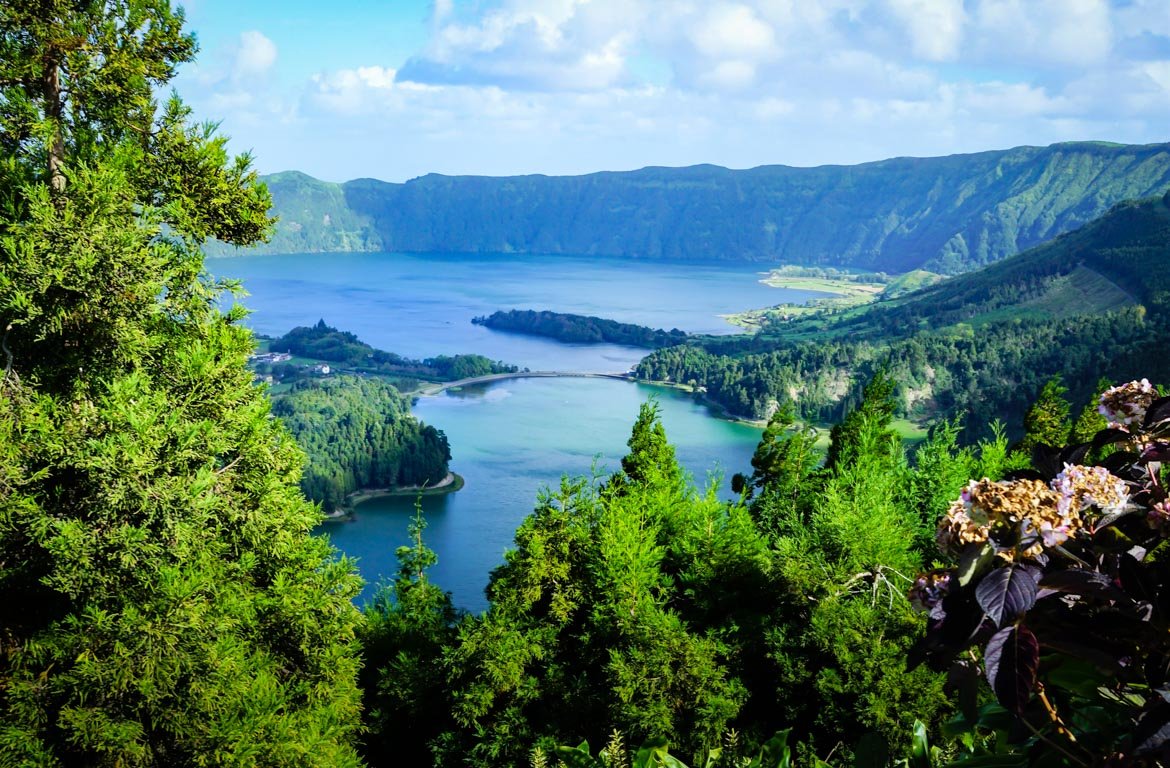 Lagoa das Sete Cidades, na ilha de São Miguel, Açores