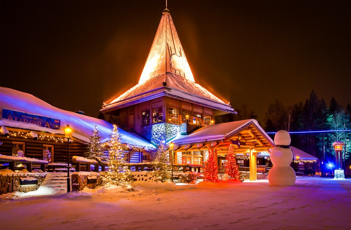 pai-natal-noite-rovaniemi-escandinavia-finlandia-europa-web-1170-768-1170-768 Natal em Rovaniemi, Finlândia