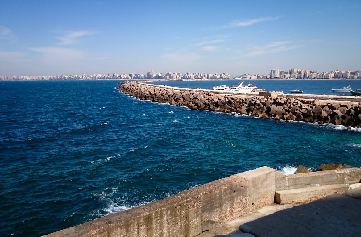 Vista panorâmica do Porto de Alexandria, no Egipto.