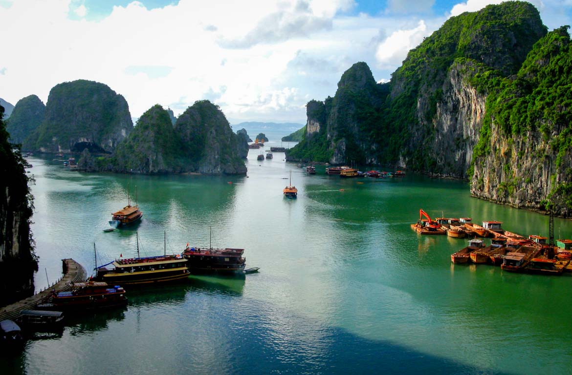 barcos-Baia-Ha-Long-vietname-1170-768
