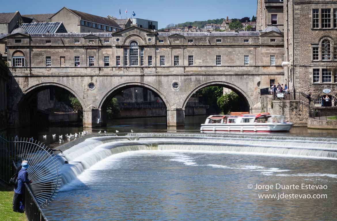 Uma das viagens desde Londres para fazer é até Bath