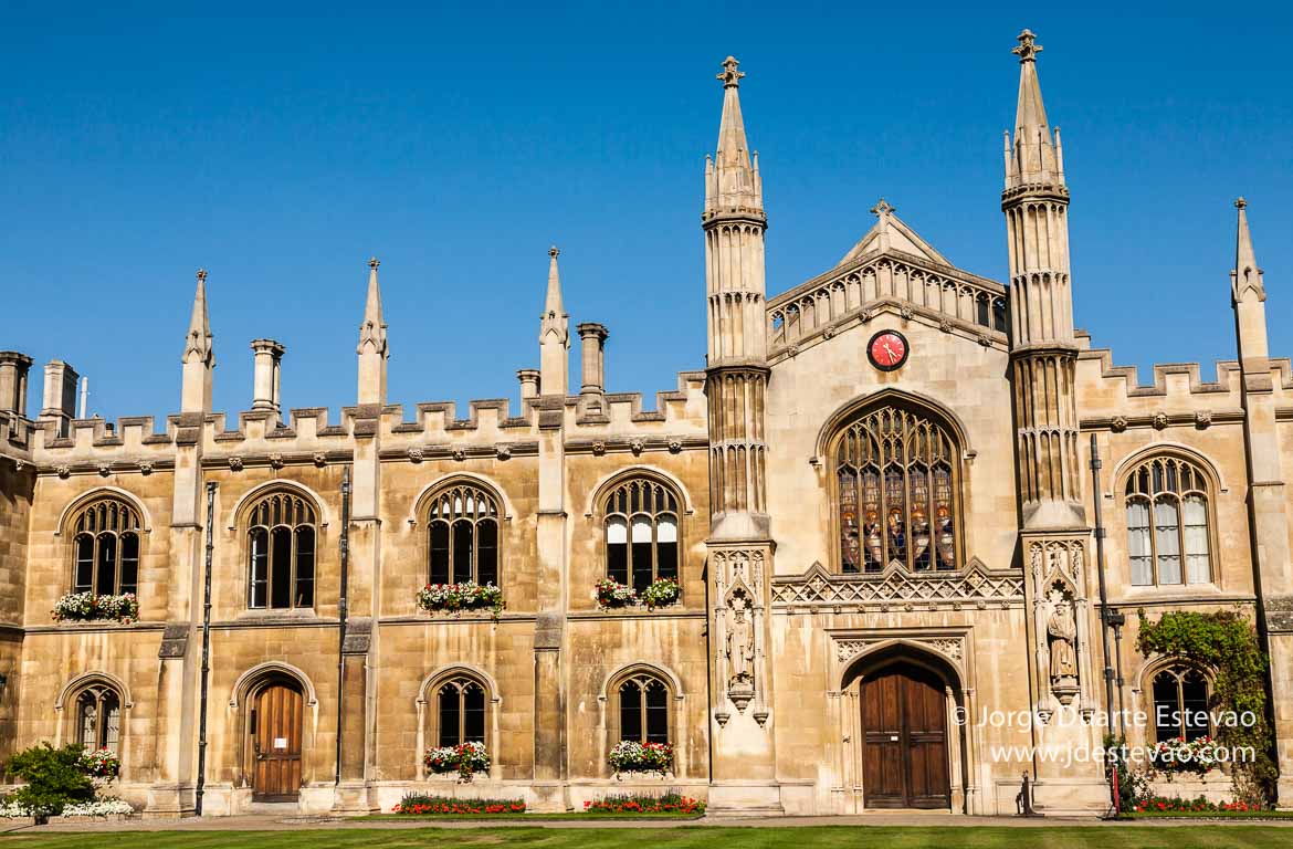 Corpus Christi college, uma viagem barata próxima de Londres