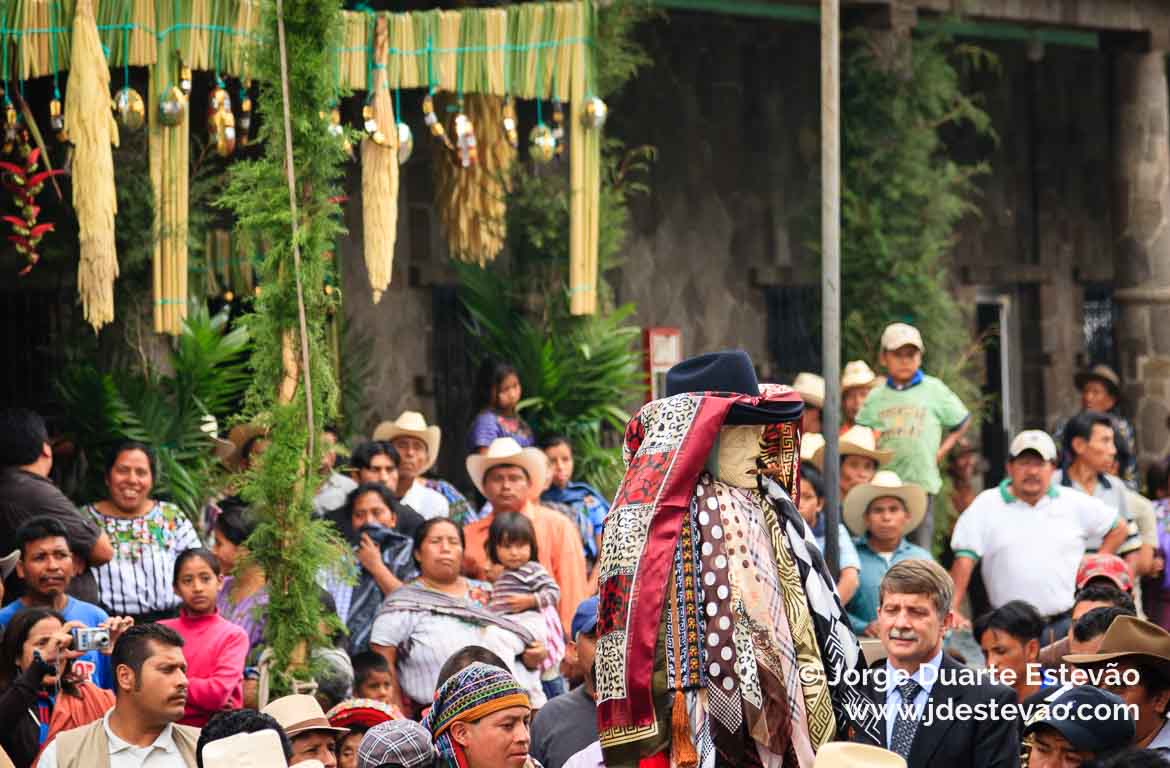 Procissão em Santiago Atitlán, Guatemala