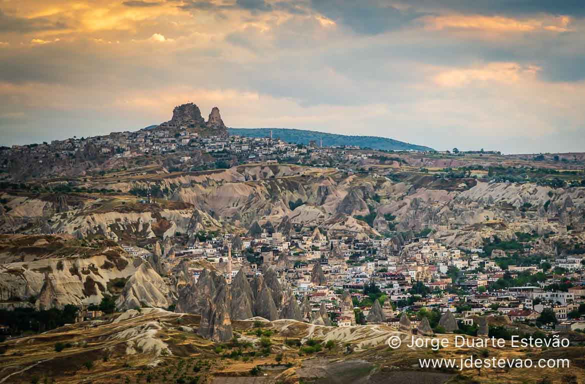 Castelo de Uchisar na Capadócia, Turquia