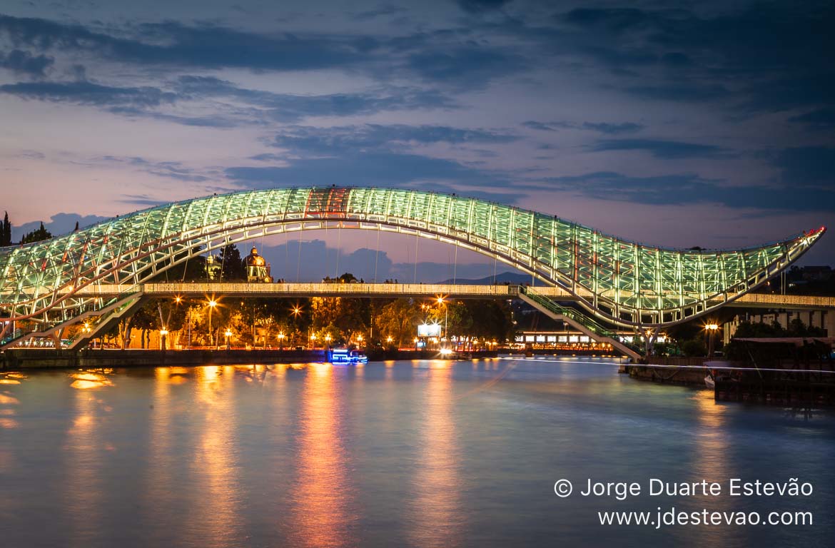 Ponte da Paz, Em Tbilisi, Geórgia