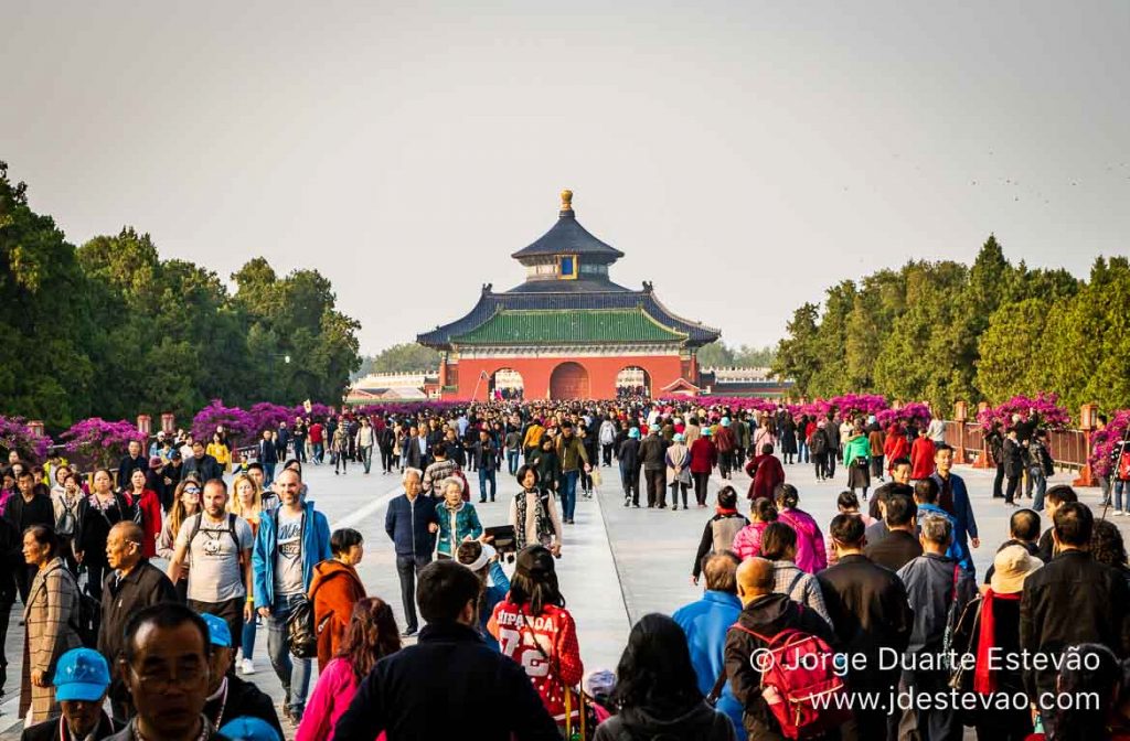 Multidões de turistas no Templo do Céu Pequim China
