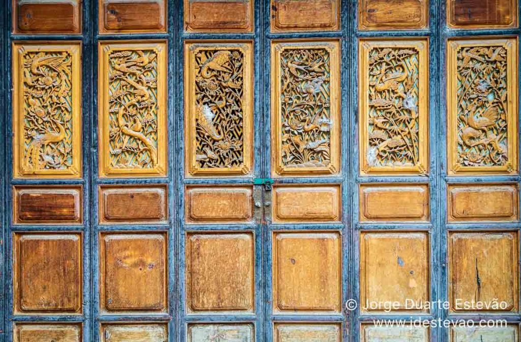 Portas de Lijiang, província de Yunnan, China