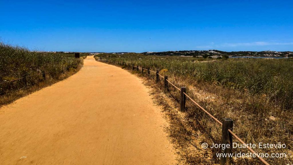 Caminho de terra batida, Passadiços de Alvor, Portimão