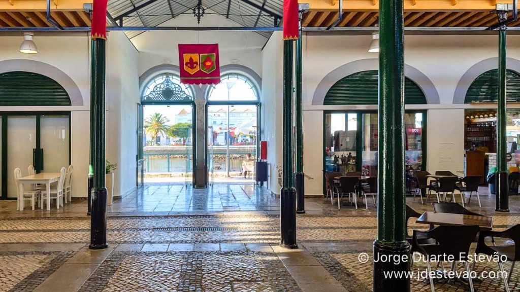 Mercado da Ribeira, em Tavira