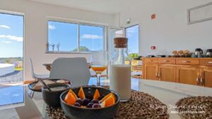 Pequeno-almoço no Villa Lobos, Tavira, Algarve.