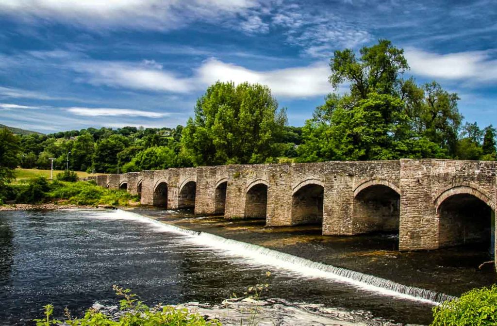 Ponte de Crickhowell, Gales