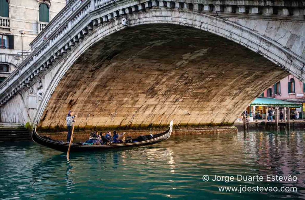 Ponte Rialto, Veneza, Itália