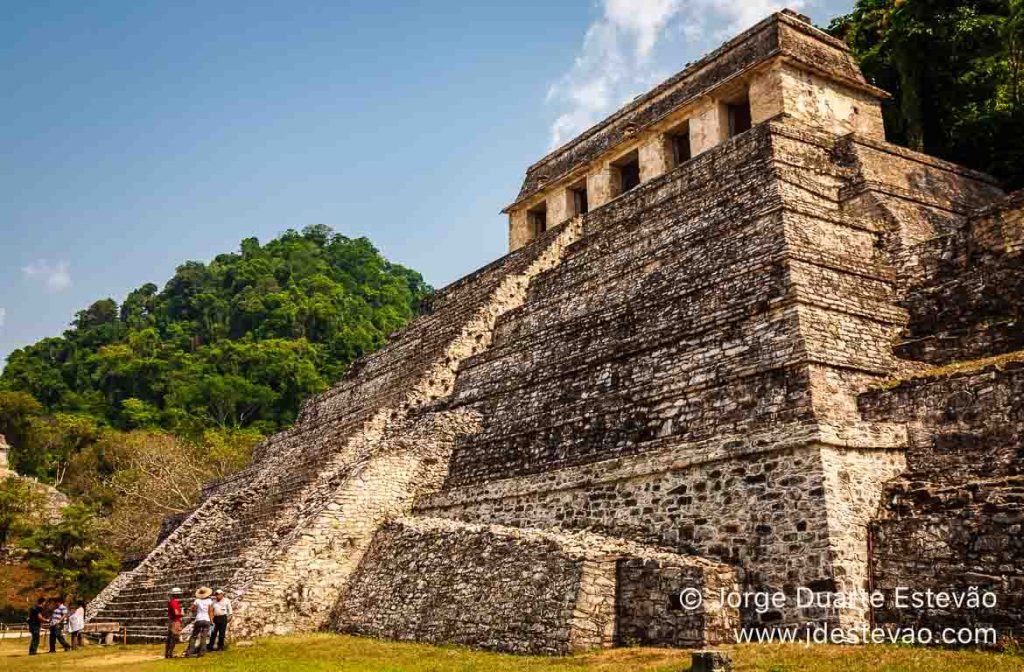 Turistas nas Ruínas de Palenque, Chiapas, México