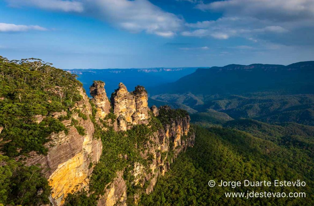 Three sisters Echo Point Katoomba Blue Mountains National Park A
