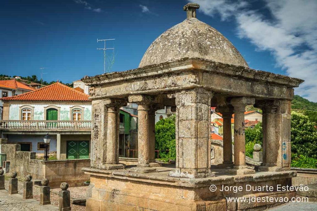 Fonte romana de Vila Flor