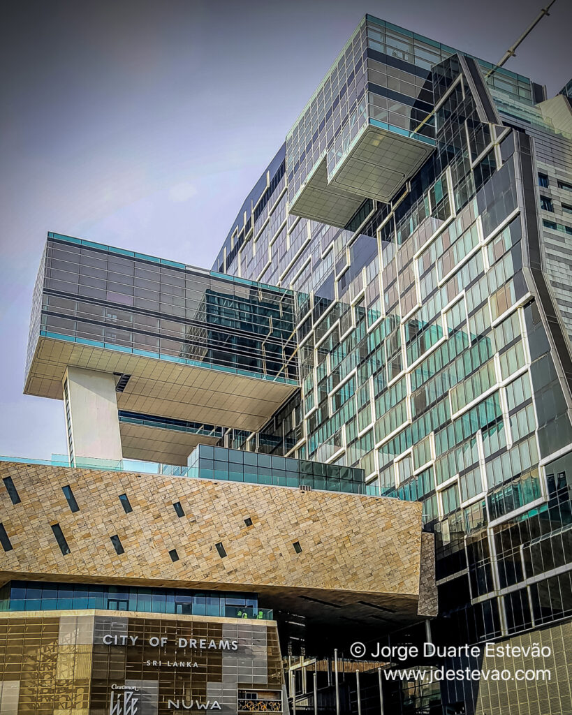 Exterior do hotel Cinnamon Life - City of Dreams Colombo. Melhores hotéis em Colombo